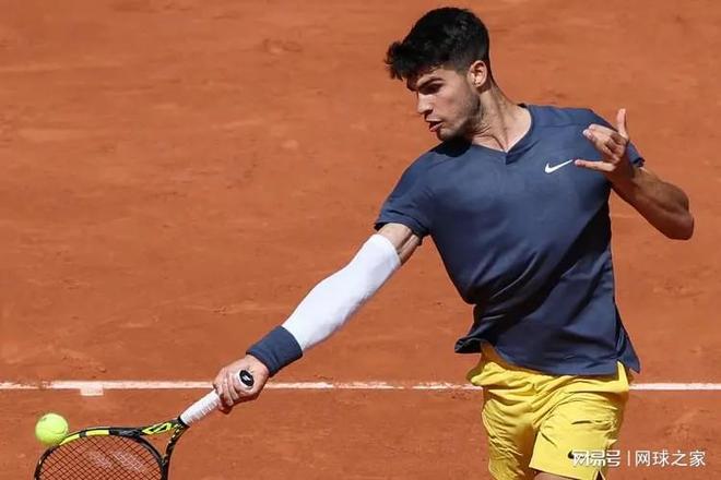 东契奇砍下 东契奇砍下